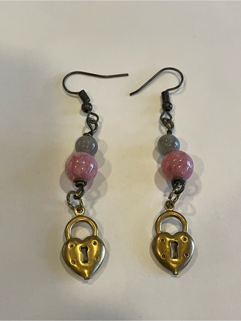 Stone Bead Gold Tone Heart Lock Pierced Earrings #9733